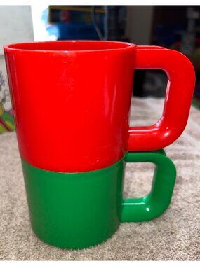 Vintage Ingrid Chicago Red Green Plastic Stackable Mugs Retro Mid-Century Design